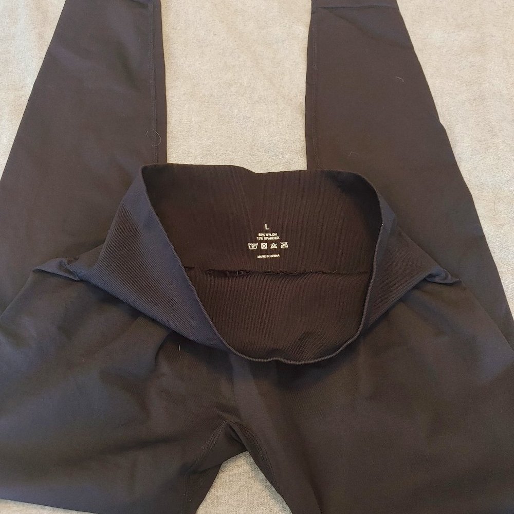 NVGTN Solid Seamless Legging